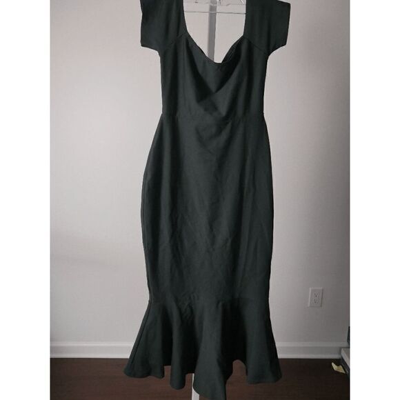 Lulu's Off-the-Shoulder Sweetheart Neckline Midi Dress M - Picture 5 of 9